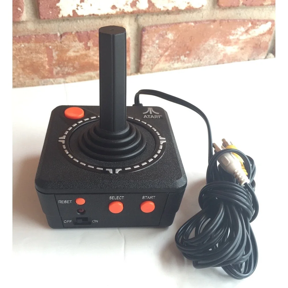 Atari TV Games Plug and Play Joystick 10 Games 2002 Jakks Pacific RCA Retro